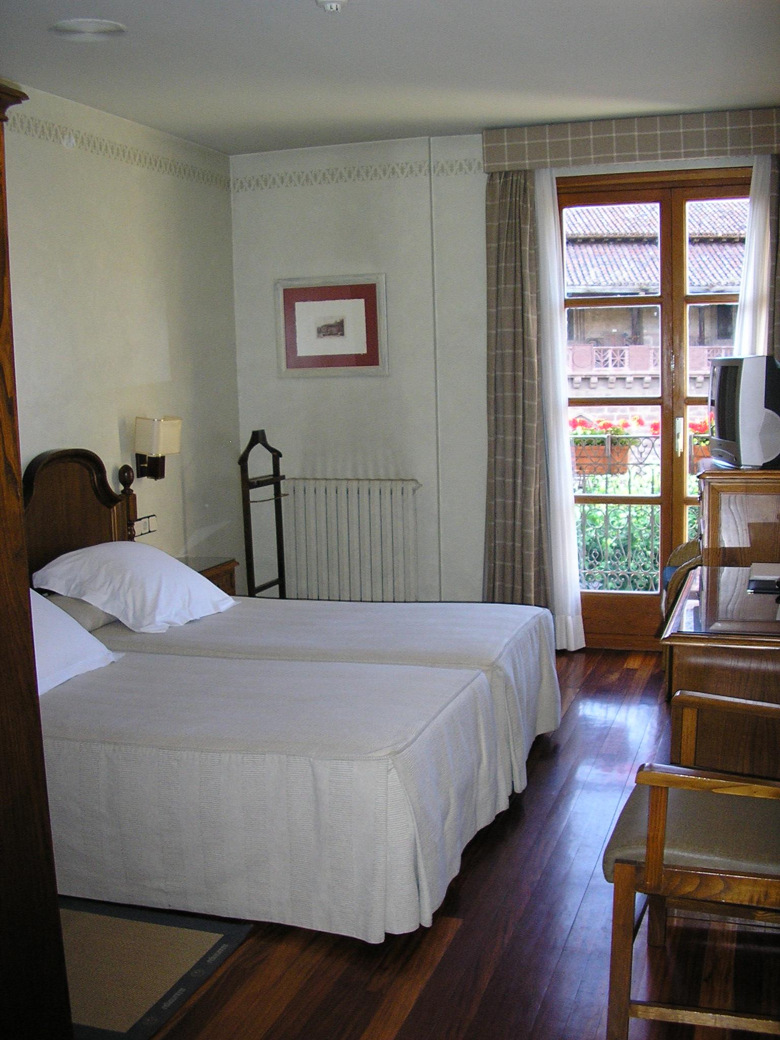 ホテル エタウレン オテル ガストロノミコ エスカライ 部屋 写真